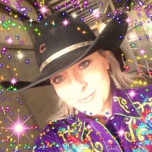 Meet your Posher, Trena